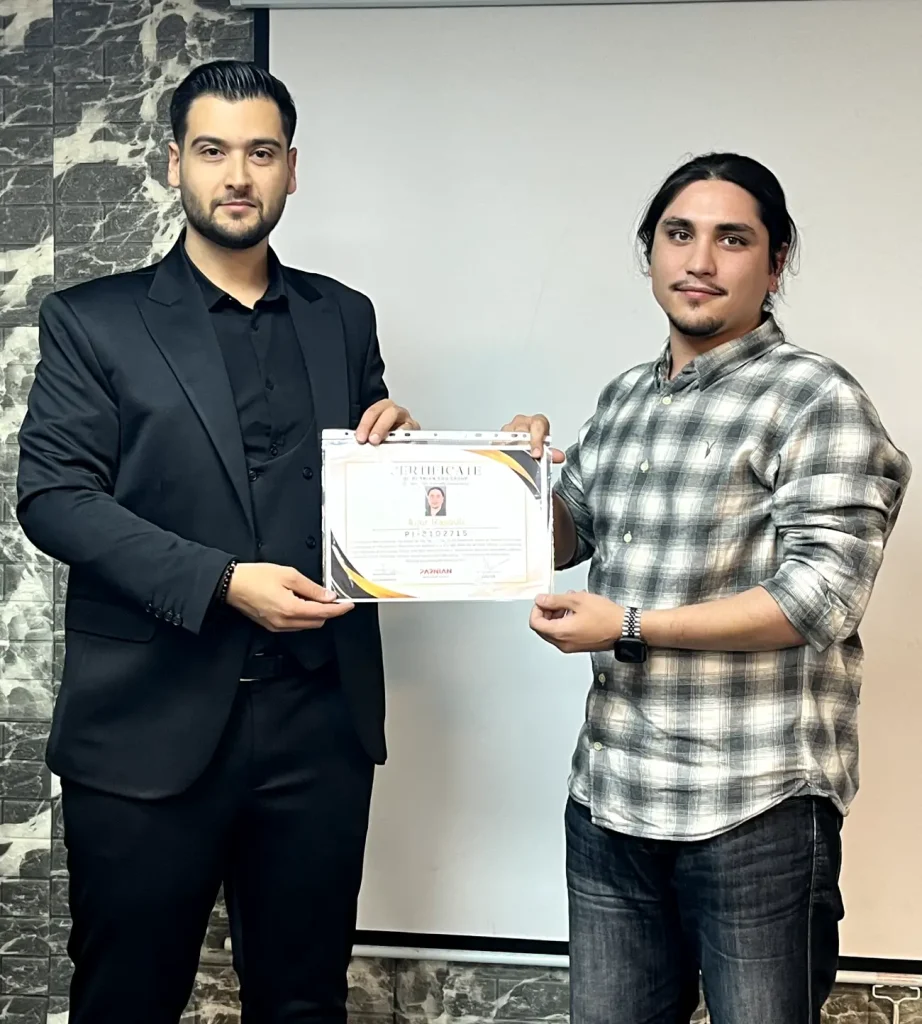 پایان دوره بیستم مدرسه پرنیان