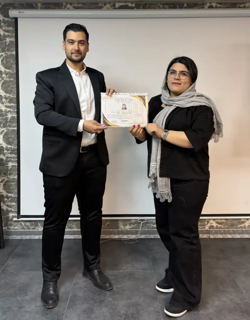 parsa ghorbanian | اختتامیه دوره بیست و یکم مدرسه پرنیان