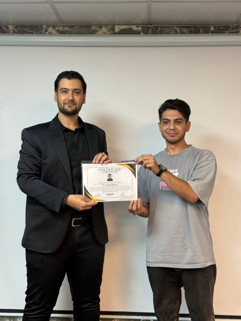 پارسا قربانیان، مدرسه پرنیان