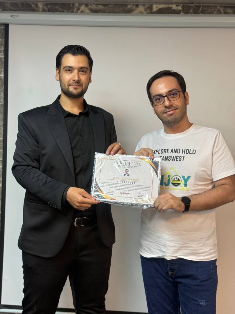 پارسا قربانیان، مدرسه پرنیان