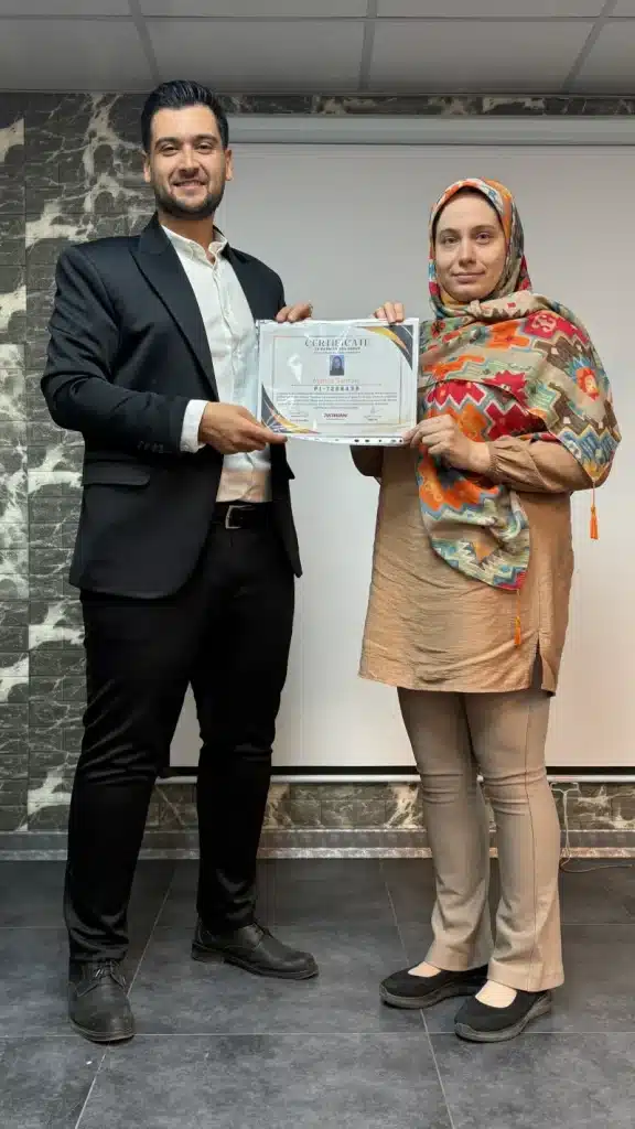 اختتامیه دوره 24ام مدرسه فرانت اند پرنیان