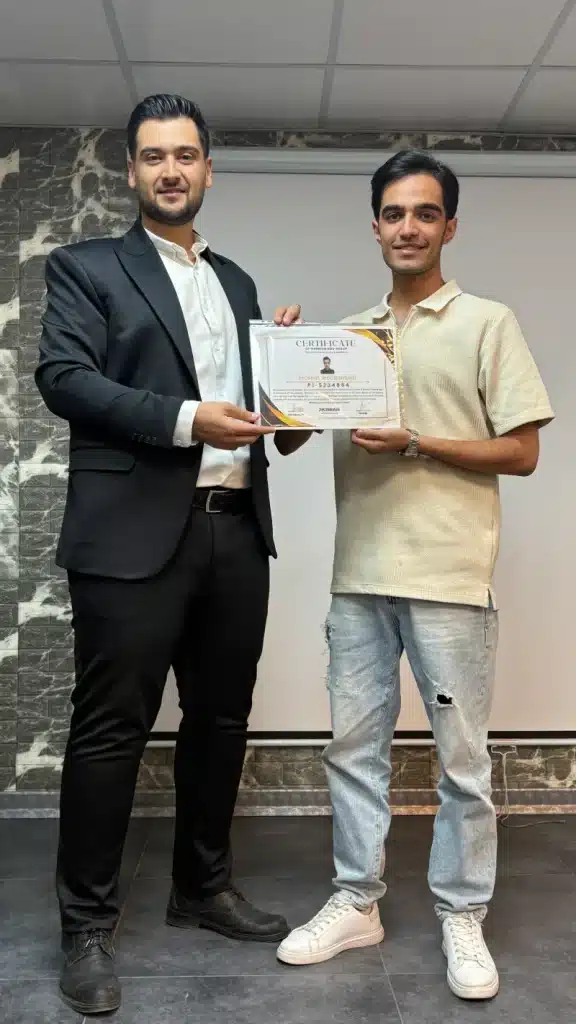 اختتامیه دوره 24ام مدرسه فرانت اند پرنیان